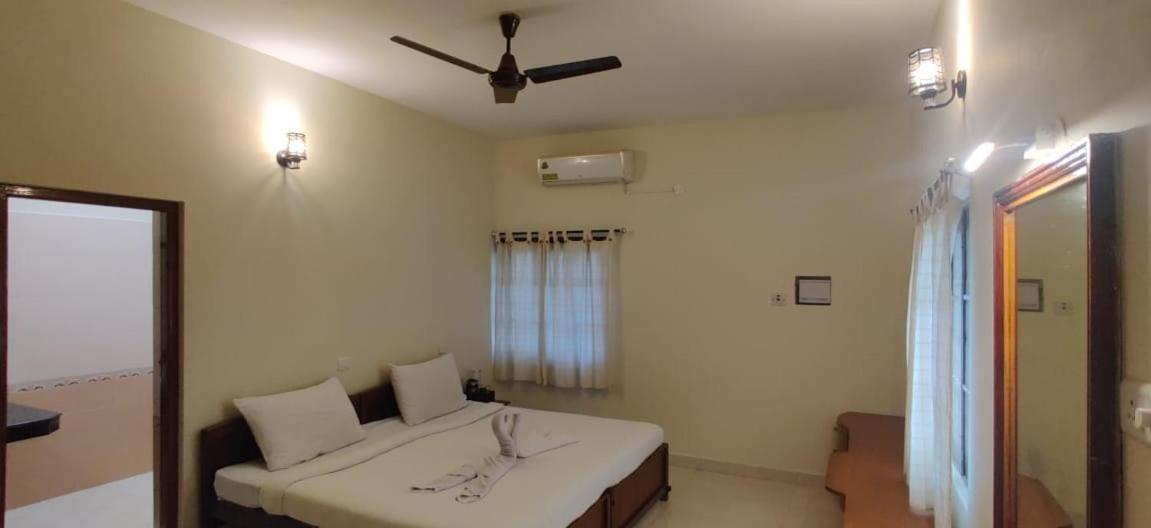 Coral Shelters Kochadai Apartment Madurai Bagian luar foto